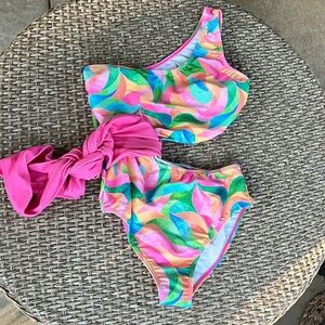 PINK LILY SWIMSUIT SIZE M ***last pic is only to show how it fits on***